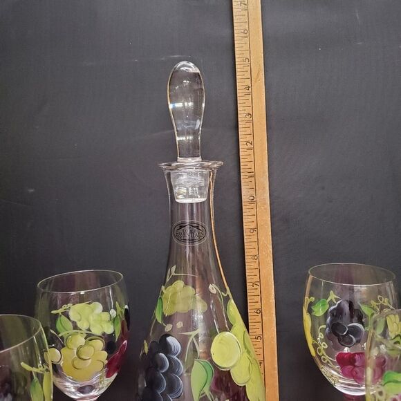 Vintage Home Essentials Hand Painted Grapes Glass Decanter and Wine Glass Set - Picture 6 of 12